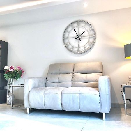 Millstream Mews Apartment Бейкуел Екстериор снимка