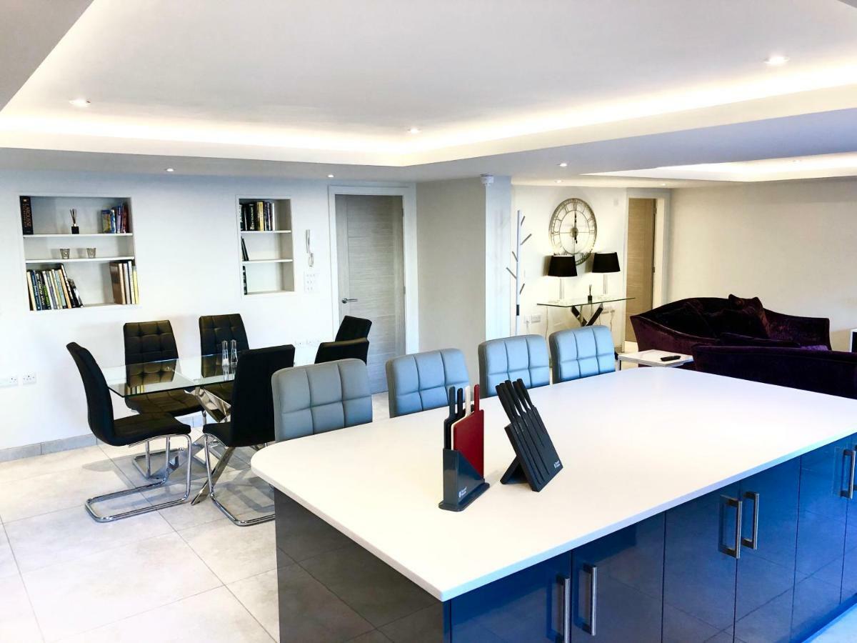 Millstream Mews Apartment Бейкуел Екстериор снимка