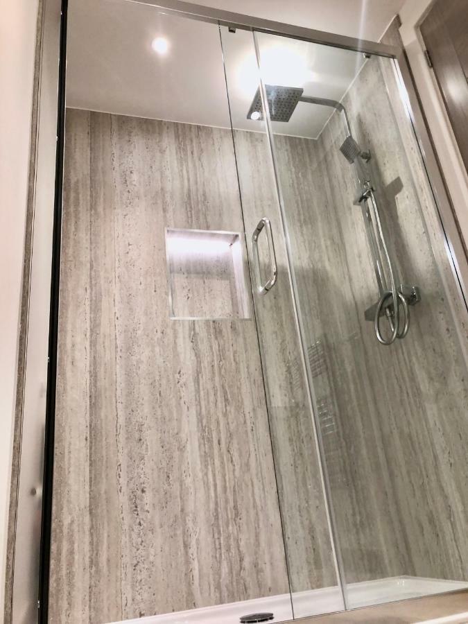 Millstream Mews Apartment Бейкуел Екстериор снимка