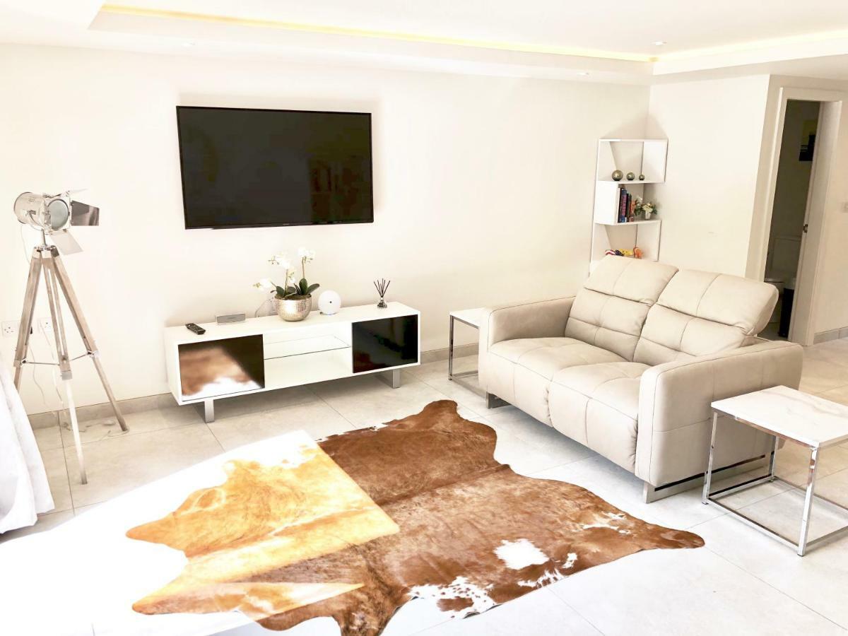Millstream Mews Apartment Бейкуел Екстериор снимка