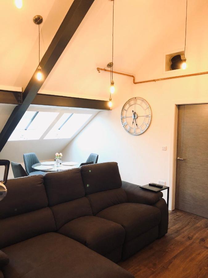 Millstream Mews Apartment Бейкуел Екстериор снимка