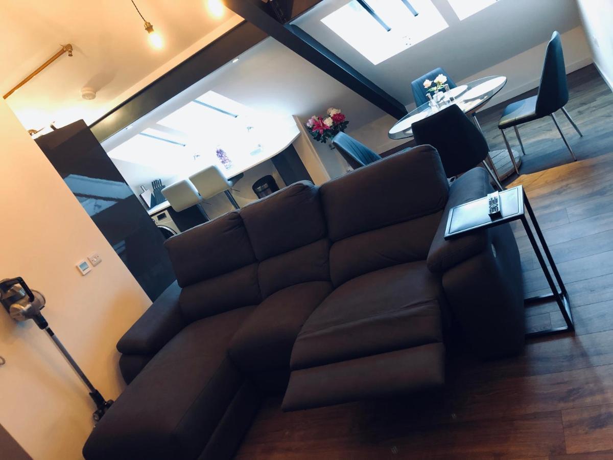 Millstream Mews Apartment Бейкуел Екстериор снимка